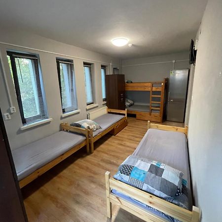 Dom U Dorogi Hostel Ozarow Mazowiecki Buitenkant foto