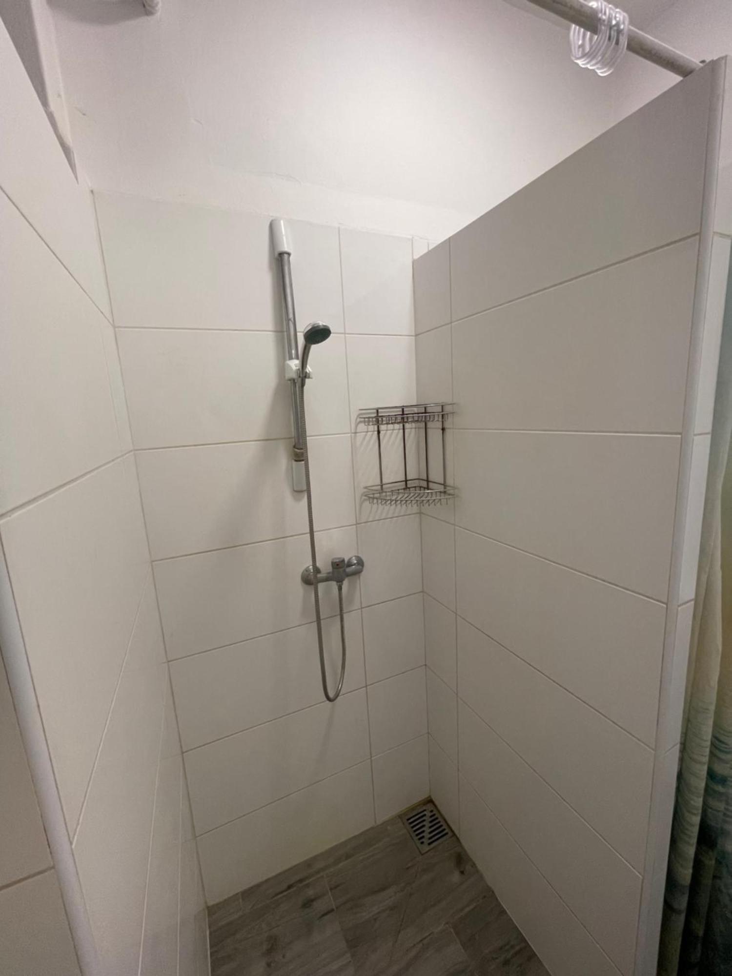 Dom U Dorogi Hostel Ozarow Mazowiecki Buitenkant foto